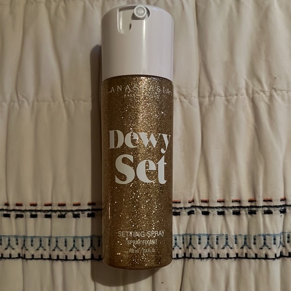 BNIB! Anastasia BH! Dewy Set Finishing Spray - Picture 3 of 3